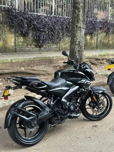 Pulsar Ns 200 Fi 2023