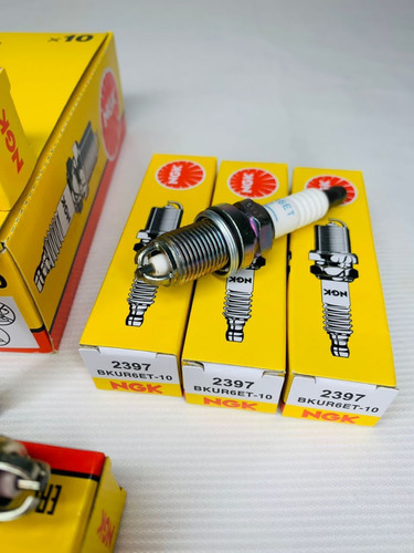 Imagen 3 de 6 de Bujia Triple Electrodo De Optra / Cruze / Peugeot