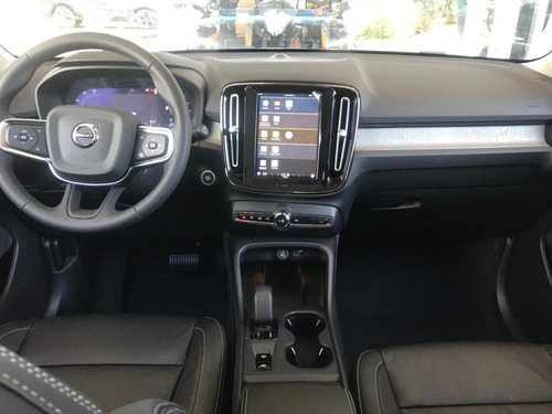 Volvo Xc40 B4 Plus Mild Hybrid