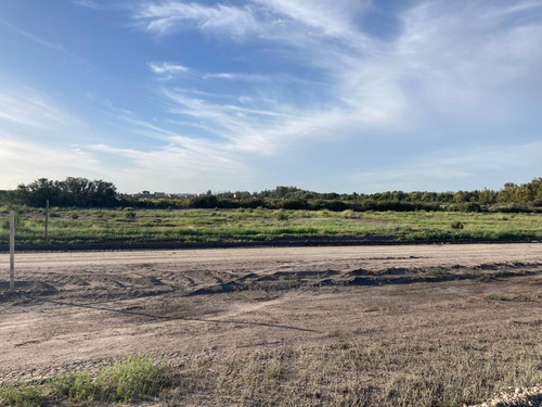 Terreno En Barrio Cerrado Ruta Prov 1 Sobre Costa Del Rio Negro