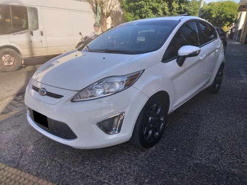 Imagen 6 de 15 de Ford Fiesta Kinetic 2011 Titanium 5 Ptas 79.000km Excelente!