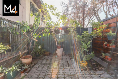 Casa En Venta En Ñuñoa
