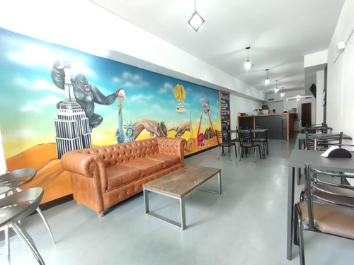 Excelente Local Sobre Avenida Córdoba · 134 M2 (7x19)
