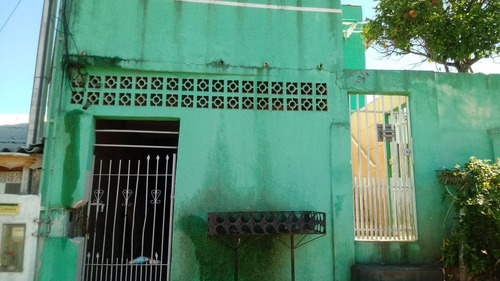 Casa Grande - O Melhor Investimento. A Casa Está Alugada, O Novo Proprietário Deverá Respeitar O Contrato Até Fevereiro De 2025, Quando Poderá Rescindir Se Assim Optar..