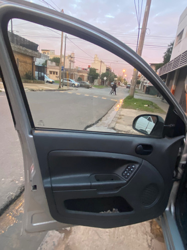 Ford Fiesta 1.6 Ambiente