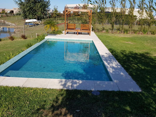 Imagen 23 de 25 de Casa En Venta Con Vista A La Laguna En Barrio San Sebastian, Pilar