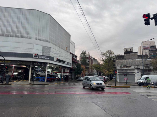 Local Alquiler Esquina Triple Vidriera Devoto