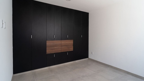 Imagen 10 de 13 de Casa De Arquitecto En Venta
