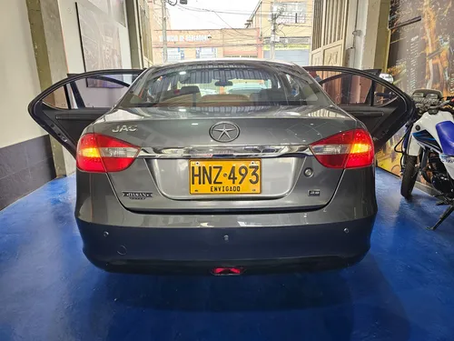 Jac B-class 2.0l Mt 2000cc 4p Abs 2ab Ct
