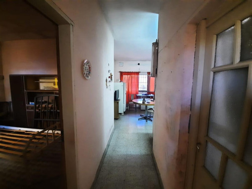 Casa De 3 Dormitorios A Reciclar - Casa Chorizo - Barrio Belgrano