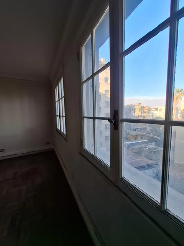 Excelente Oficina En Piso Completo - Avenida Providencia