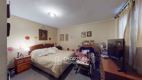Casa Con Amplios Espacios, 5 Dormitorios, Terreno De 300 M2