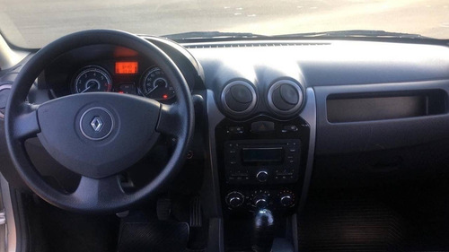 Imagem 4 de 6 de Renault Sandero 1.6 Expression 8v Flex 4p Manual