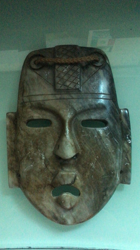 Mascara Indigena Originaria De Brasil (material Onix) Usada