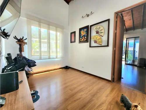 Casa Par La Venta En Envigado La Calleja