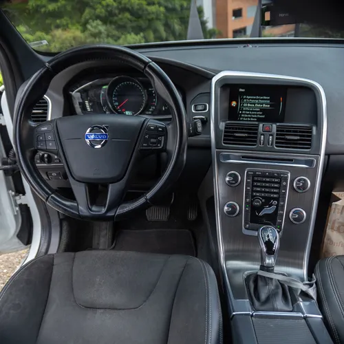 Volvo XC60 2.0 T5