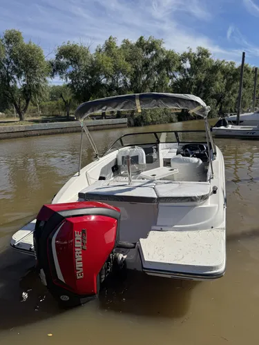Klase A K210 Evinrude 150 Hp G2