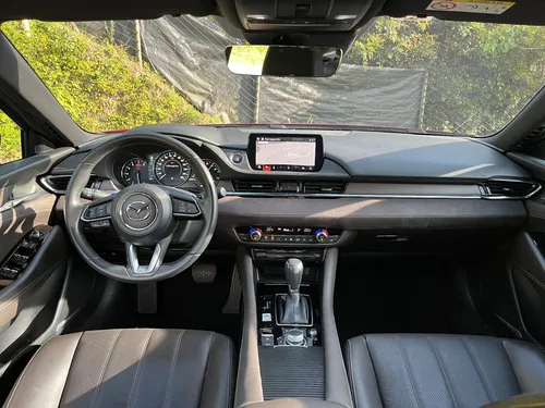Mazda 6 2.5 Signature