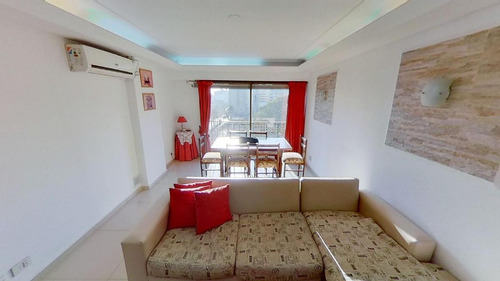 Imagen 3 de 16 de Departamento De Dos Dormitorios · 86 M² · Frente A Plaza Italia
