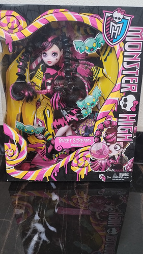 Monster High Draculaura Sweet Screams (Usado)
