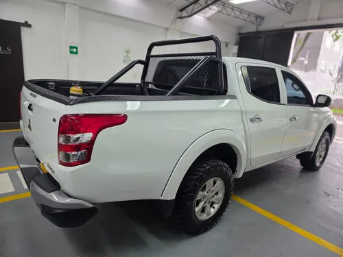 Mitsubishi L200 SPORTERO 2.5 High Power