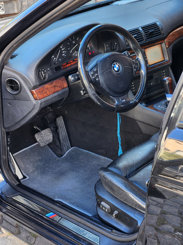 BMW Serie 5 4.4 V8 540i Sportive At