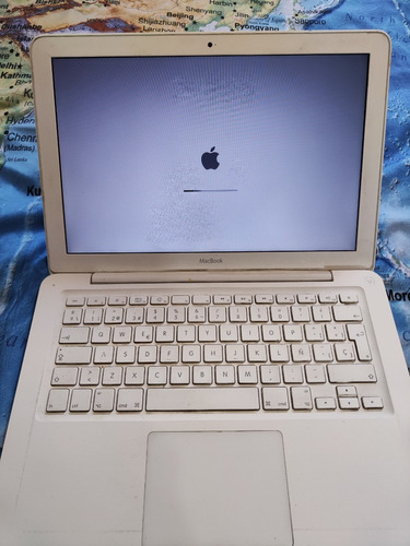 Macbook (13-inch, Mid 2010) White