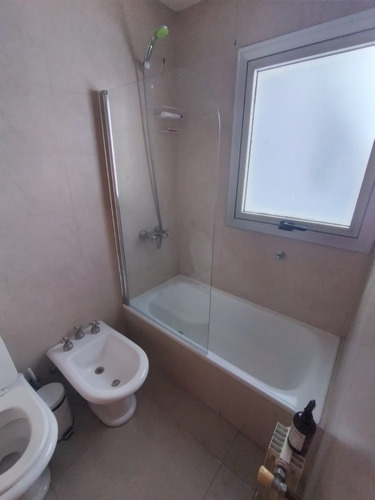 Imagen 7 de 15 de Amoblado Y Equipado - 2 Ambientes - Palermo Hollywood - Ideal Estudiantes - Edificio Con Piscina, Jardines, Solarium, Parrilla, Quincho, Salón De Usos Múltiples, Gimnasio, Laundry.
