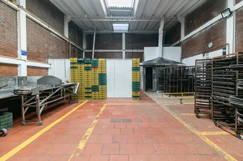 Bodega En Venta En Comuneros. Cod V1038523