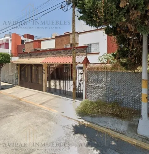 Casa En C. De La Playa, Acueducto De Gpe, En G.a.m. Mr