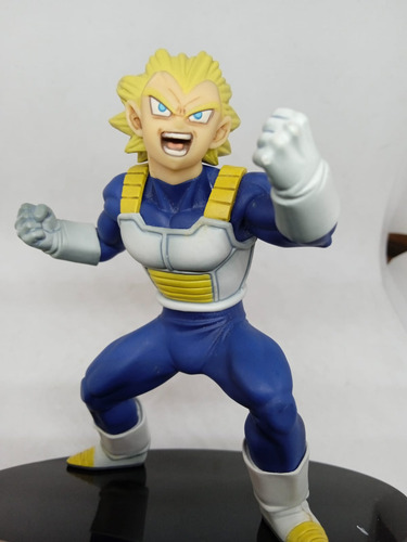 Dragon Ball Z Battle Of The Gods Vegeta Figure, Original (Usado)