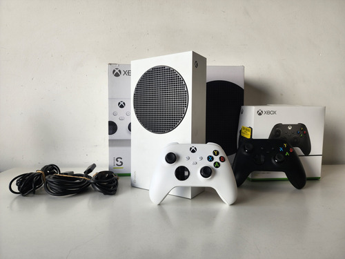 Xbox Series S 512gb + 2 Controles, Cable Power Y Hdmi