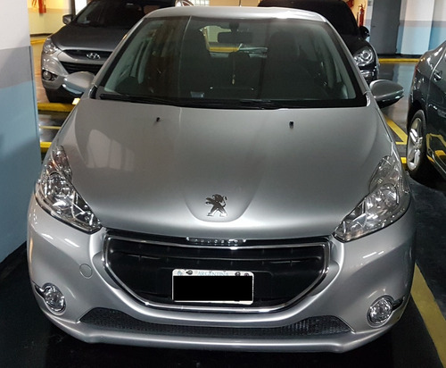 Peugeot 208 1.5 Allure Touchscreen