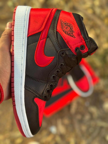 Jordan Retro 1 Satin #26