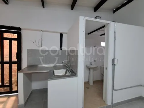 Bodegas En Arriendo La Pradera 472-7120