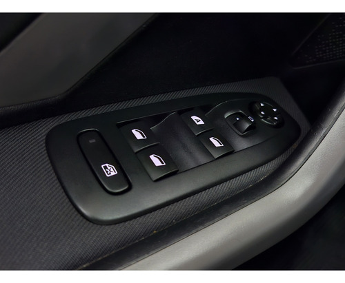 Peugeot 208 1.2 ACTIVE 12V FLEX 4P MANUAL