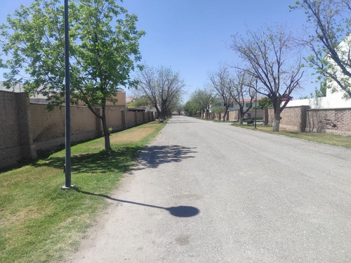 Se Vende Terreno Residencial En Virtudes Esq. Con Via De Santo Tomas, Las Trojes