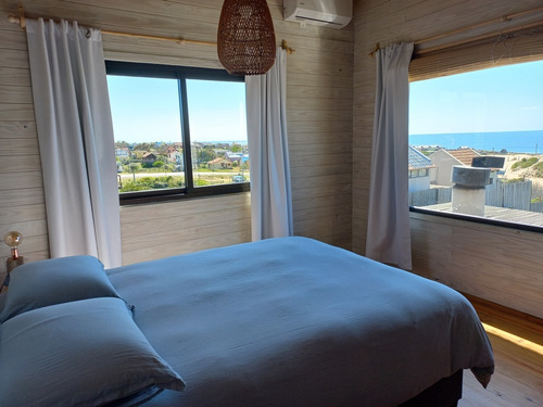 Imagen 15 de 21 de Alquiler Casa Punta Del Diablo, Metros Playa, Vista Al Mar.
