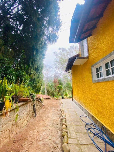 Imagem 23 de 29 de Casa Com 3 Dormitórios À Venda, 196 M² Por R$ 900.000,00 - Golfe - Teresópolis/rj - Ca1349