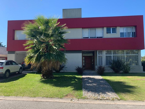 Imagen 1 de 28 de Casa En Venta En Los Ombues