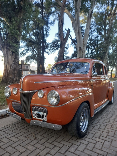 Imagen 1 de 18 de Ford Deluxe