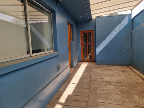 Casa En Excelente Ubicación, Apta Para Oficina Con Trifásica