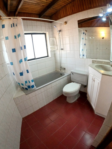 Casa Familiar 291 M2 En 512 M2 Terreno Bosques De Montemar