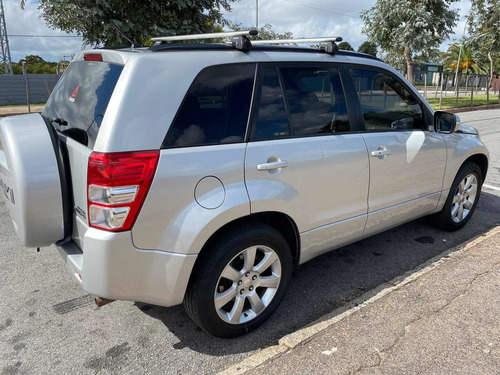 Suzuki Grand Vitara 2.4 Jiii 2011