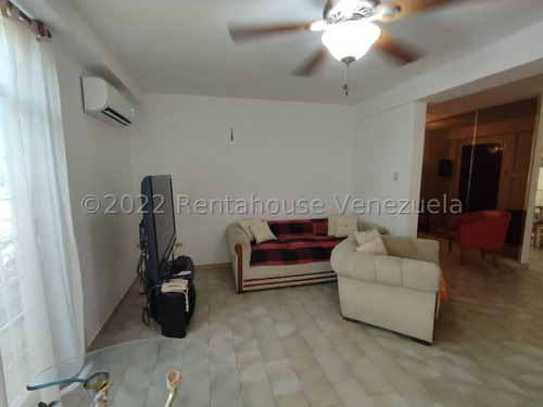 Imagen 8 de 15 de Rosangel Parraga Rentahouse Vende Vende Casa En Naguanagua Carabobo 22-20532