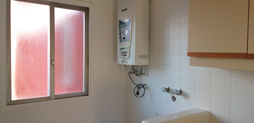 Imagen 8 de 22 de Departamento De 2 Ambientes - Lateral - Av Luro 2500