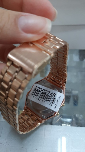 Imagem 2 de 2 de Relógio Bege Unisex (bolo-f159)