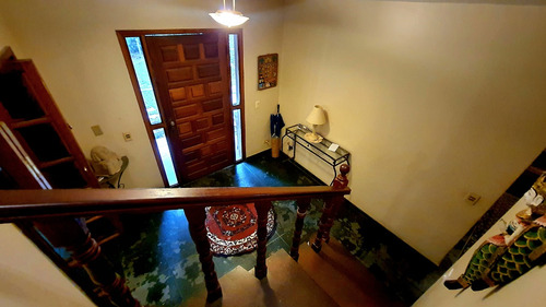 Casa Sobrado Com Jardim Grande E Garagem Com Edícula (valor Negociável), Na Serra Da Cantareira