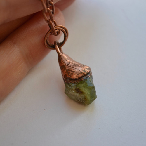 Imagen 3 de 6 de Collar Piedra Preciosa Peridoto Verde Con Cobre, Cod1