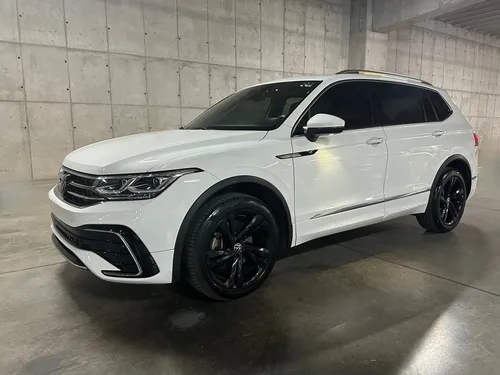 Volkswagen Tiguan 2.0 Tsi R-Line 10 Años Dsg7